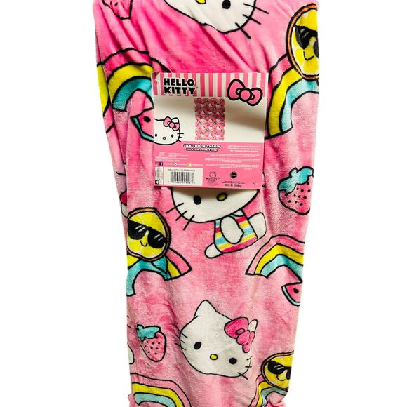 Hello kitty and friends Easter bundle 50 x70 tie-dye rainbow throw ,bowling set - Picture 5 of 8